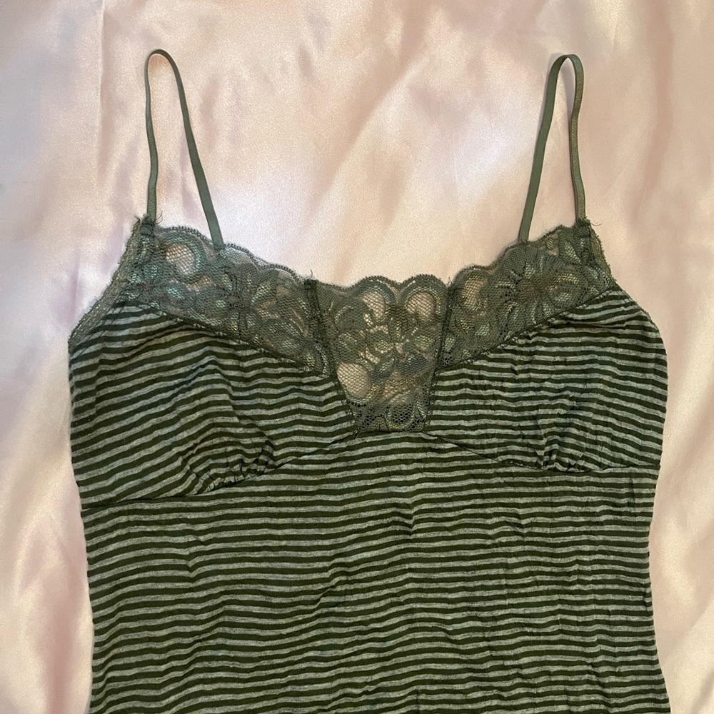 2000s Striped Lace-Trim Long Tank Top - Picture 2 of 7